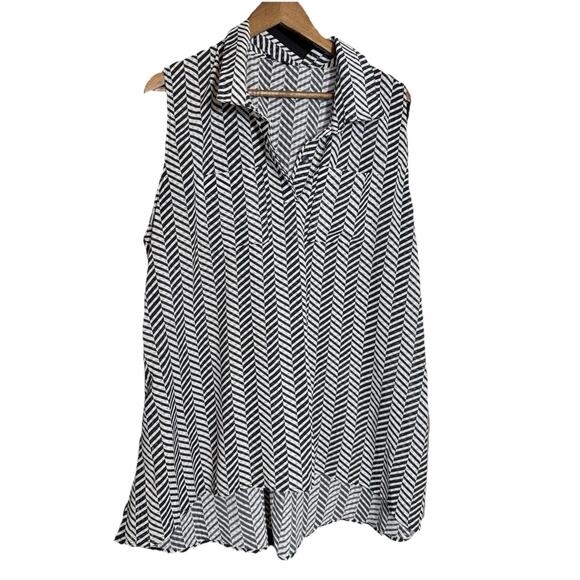 Ava & Grace Woman's Sleeveless Black white geometric 2x whimsigoth‎ career - Picture 1 of 6